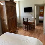 Au Sans Souci Hotel 2*