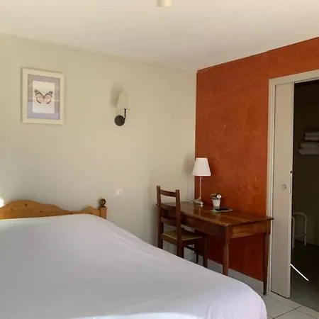 Au Sans Souci Hotel