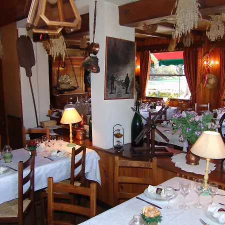 Au Sans Souci 酒店